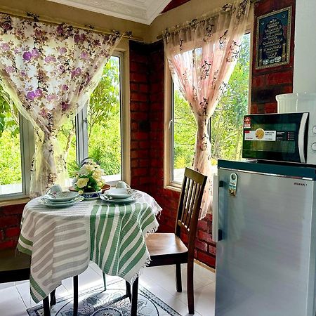 Kapal Terbang Guest House Langkawi Пантай-Ченанг Екстер'єр фото