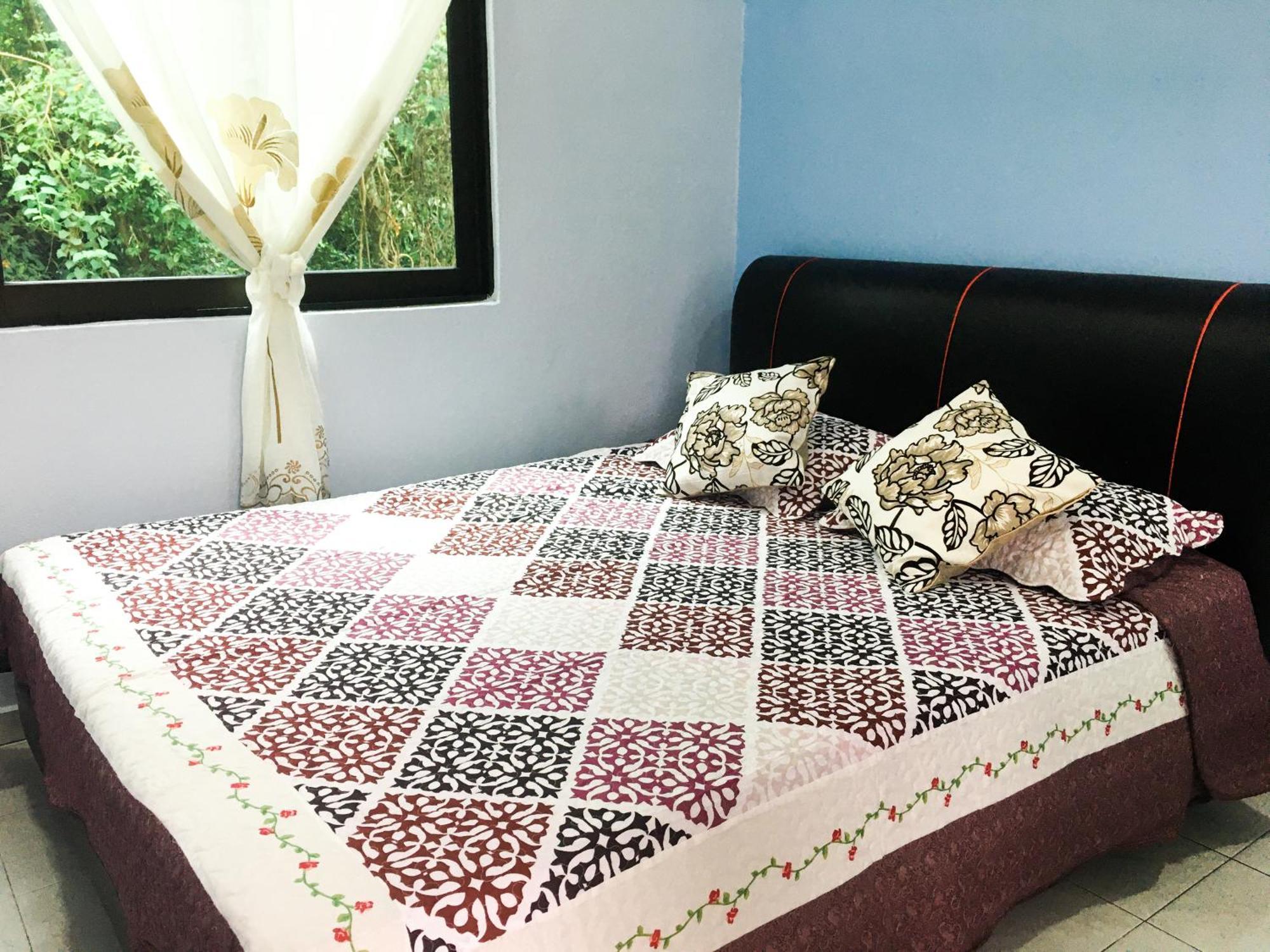 Kapal Terbang Guest House Langkawi Пантай-Ченанг Номер фото